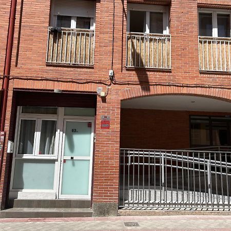Bonito Apto Cinco Torres Plaza Castilla มาดริด ภายนอก รูปภาพ