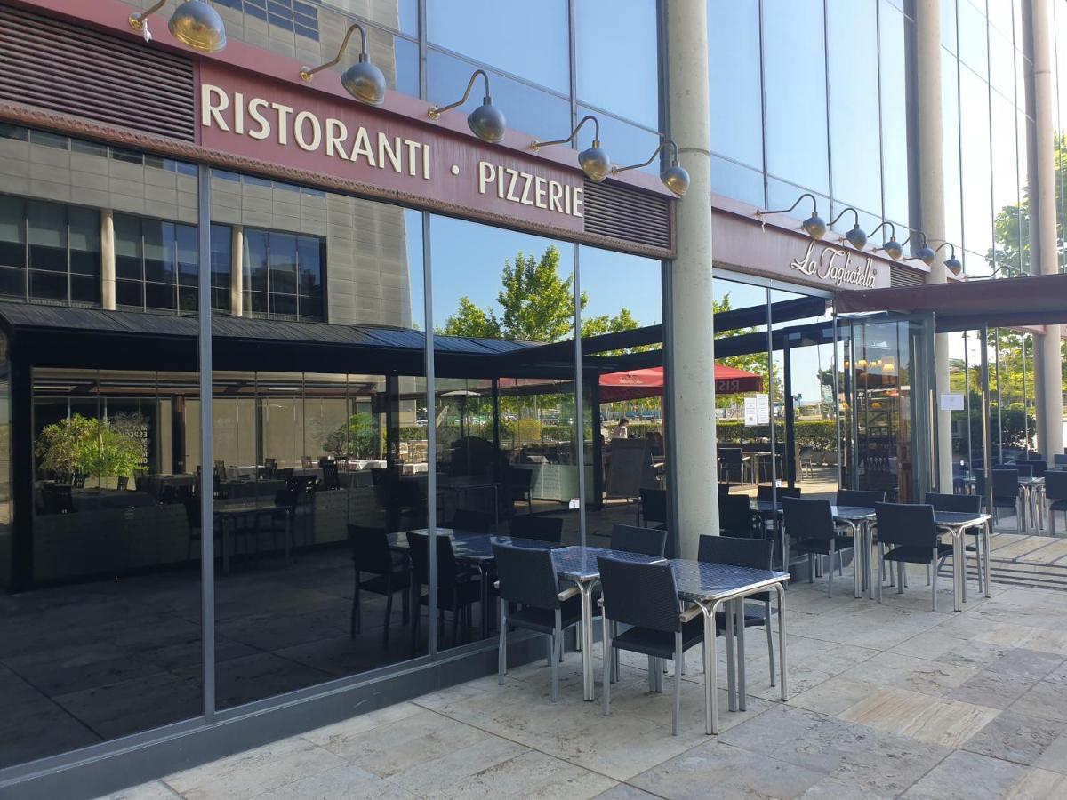 Bonito Apto Cinco Torres Plaza Castilla มาดริด ภายนอก รูปภาพ