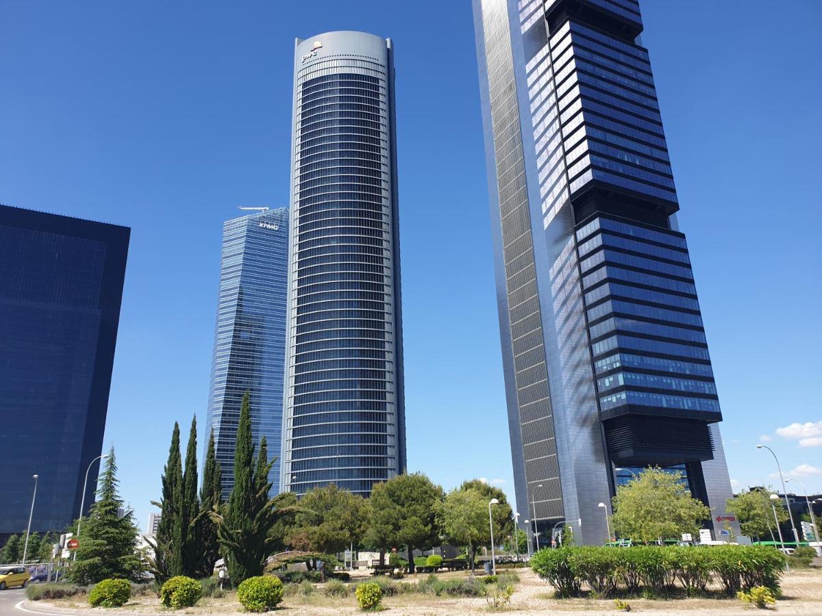 Bonito Apto Cinco Torres Plaza Castilla มาดริด ภายนอก รูปภาพ